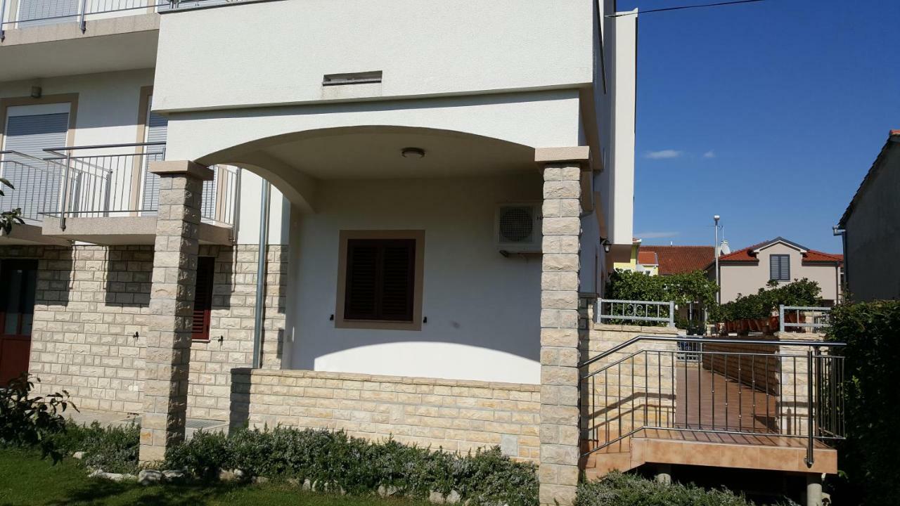 Apartmani M&M Биоград-на-Мору Экстерьер фото