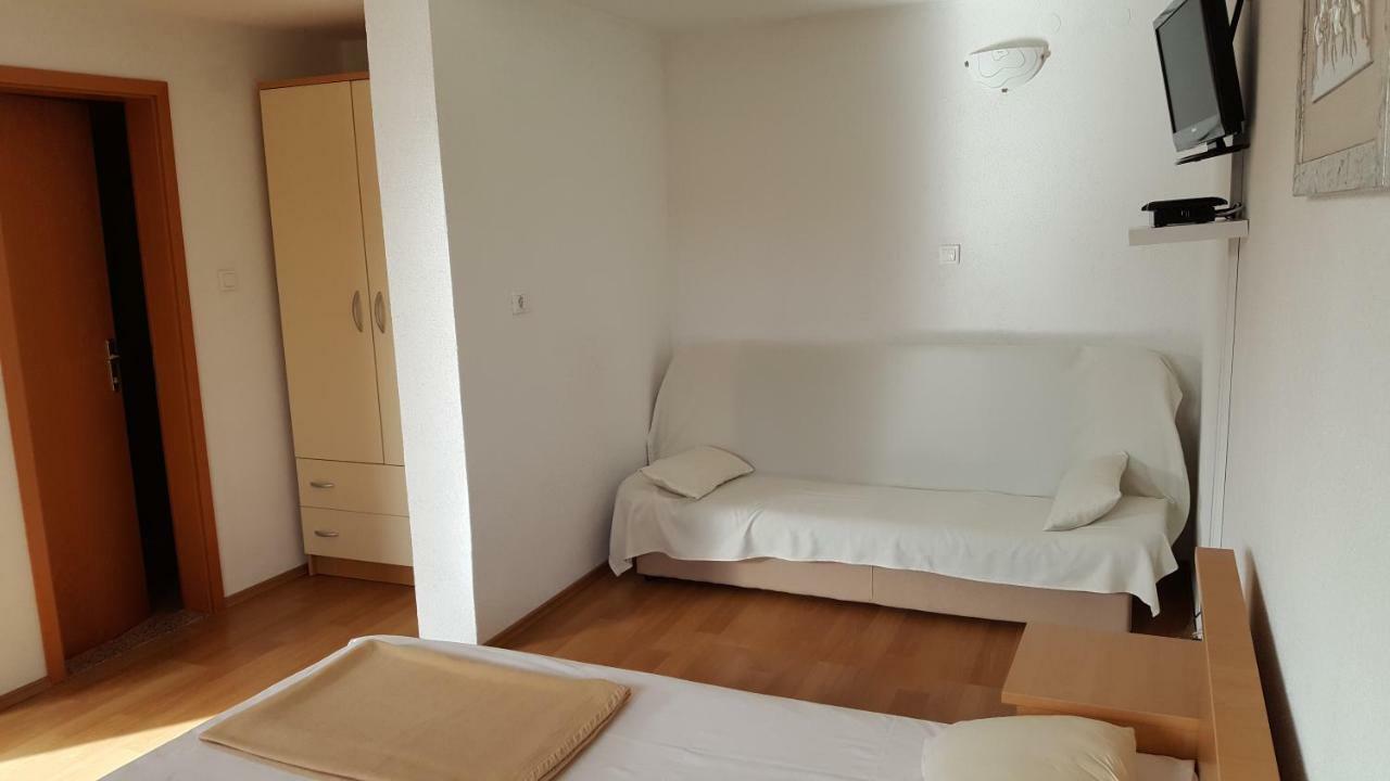 Apartmani M&M Биоград-на-Мору Экстерьер фото