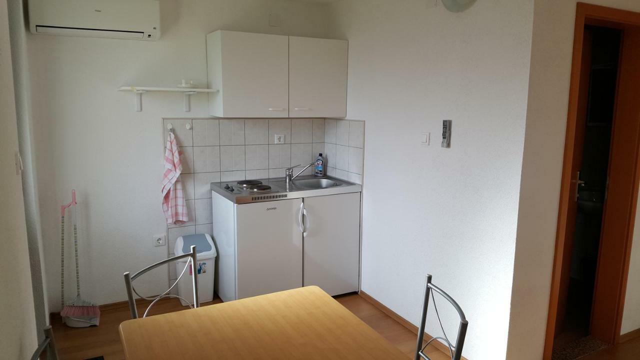Apartmani M&M Биоград-на-Мору Экстерьер фото