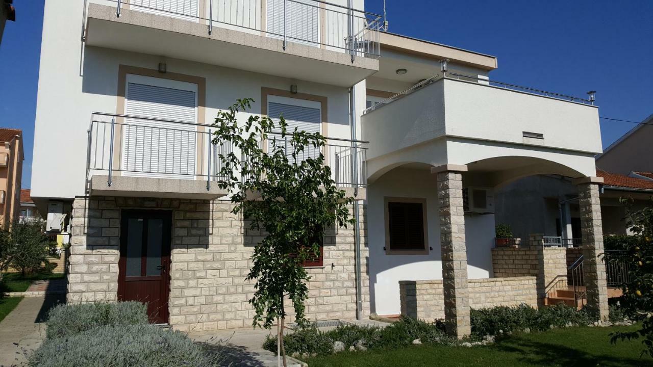 Apartmani M&M Биоград-на-Мору Экстерьер фото